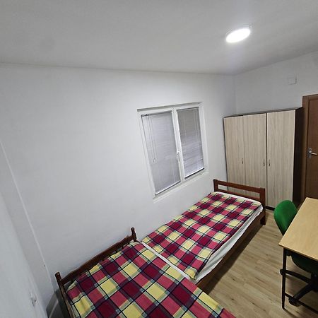 Avtokomanda Skopje Esterno foto